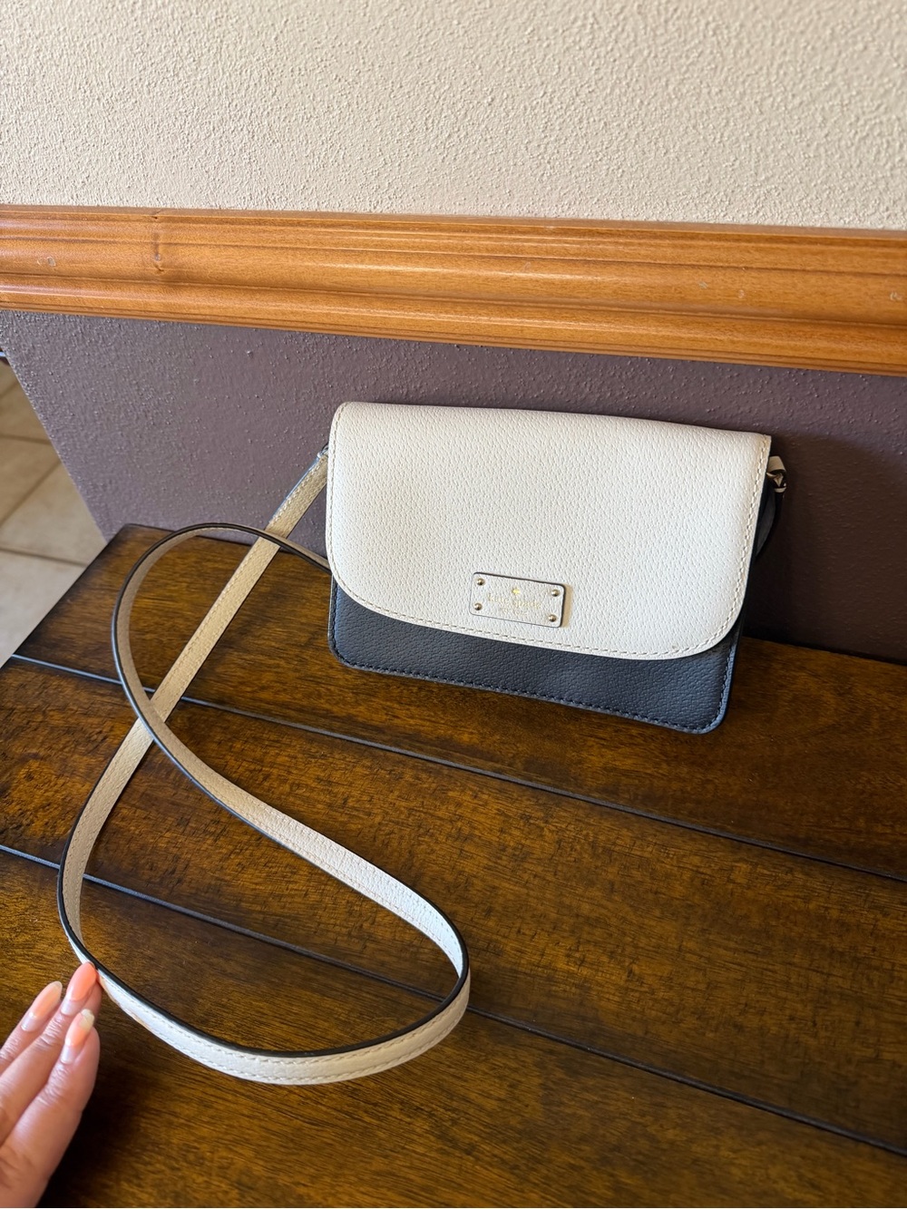 ✨ Kate Spade Colorblock Small Leather Crossbody Bag ✨ - Picture 4 of 9
